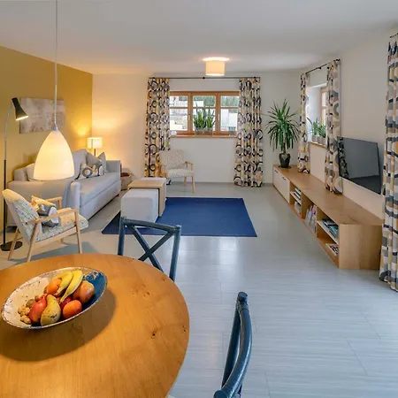 Aurora Apartment